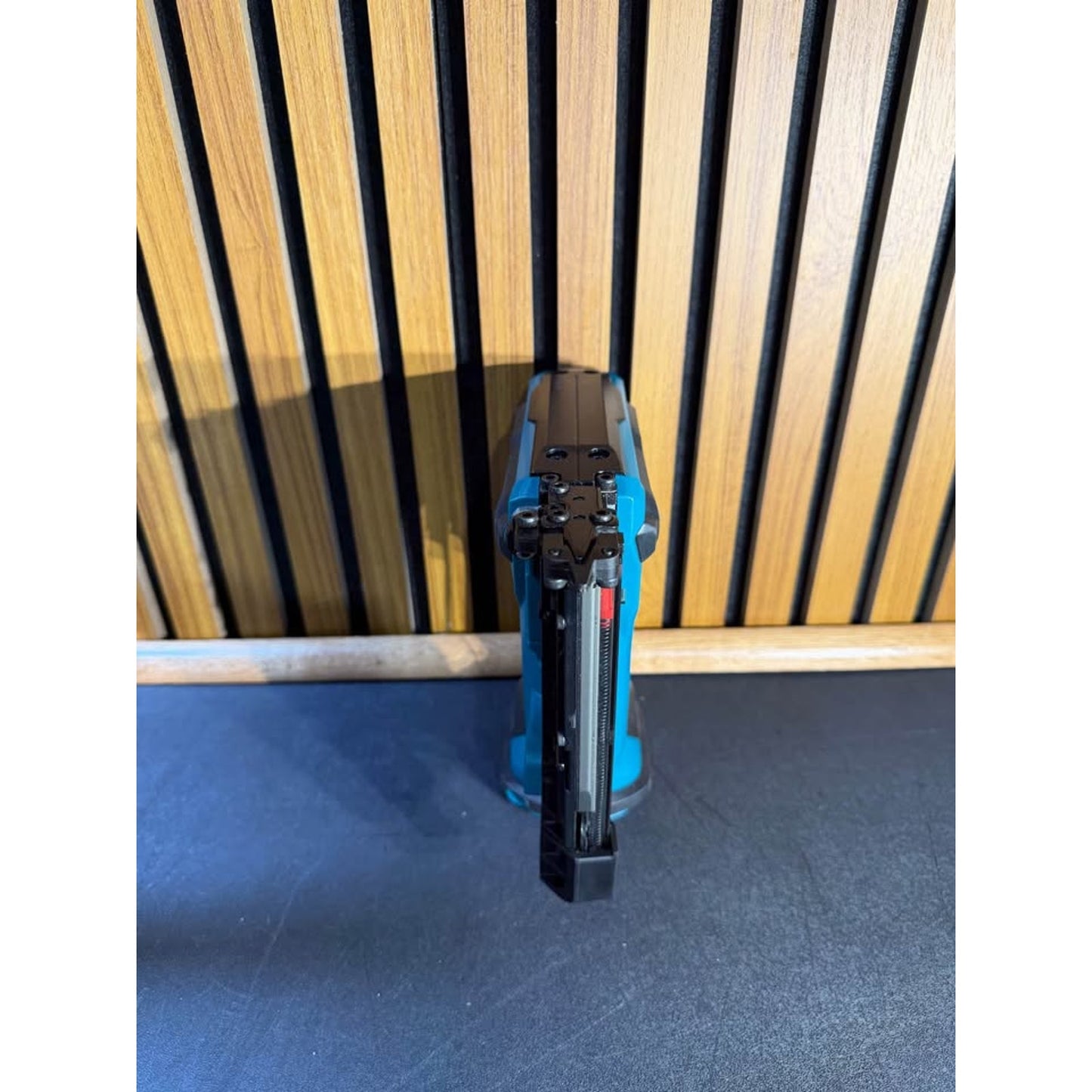 Makita 18V LXT 23 Gauge Cordless Pin Nailer Bare Tool XTP02Z Used Like New