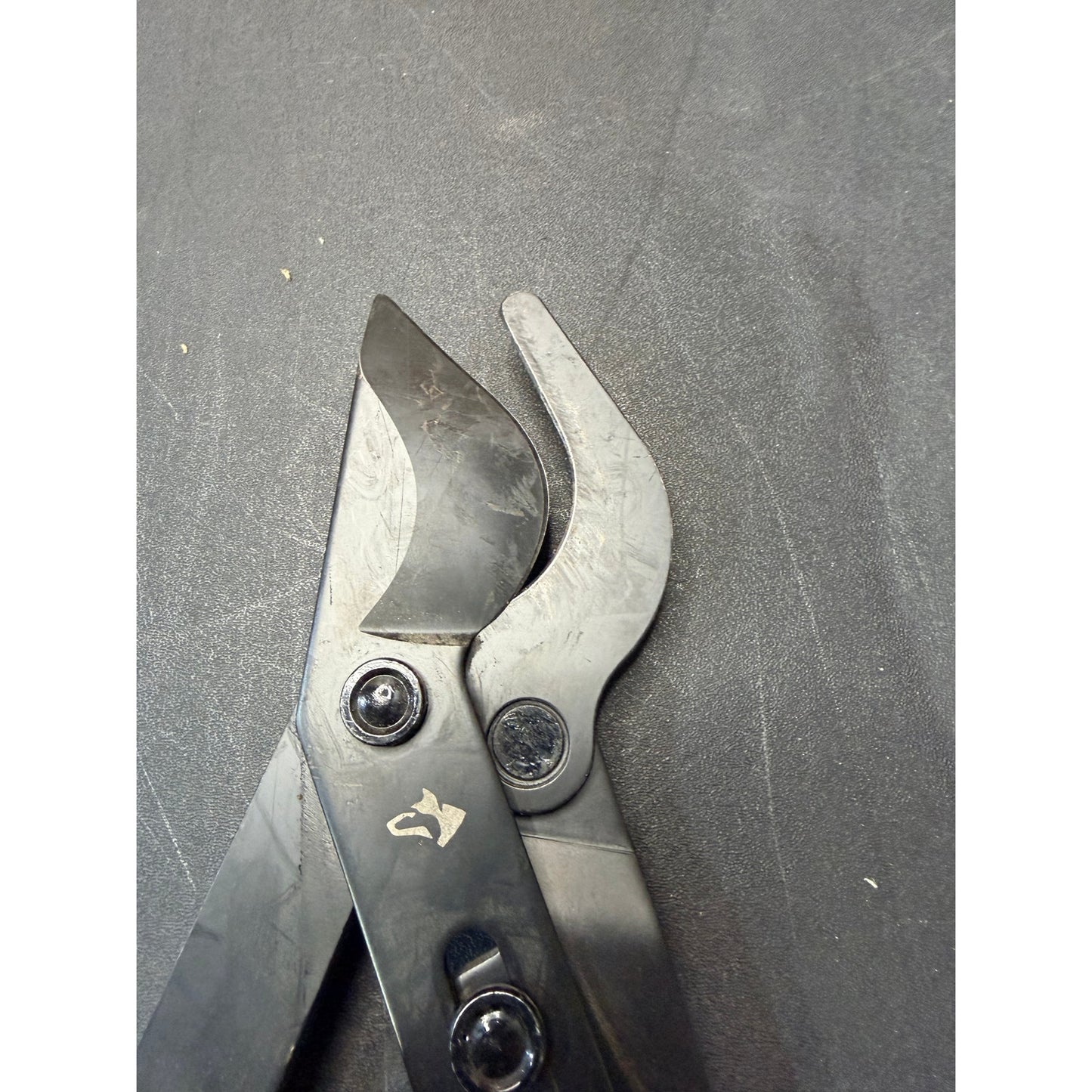 Husky 27 in Extendable Bypass Lopper Used Good