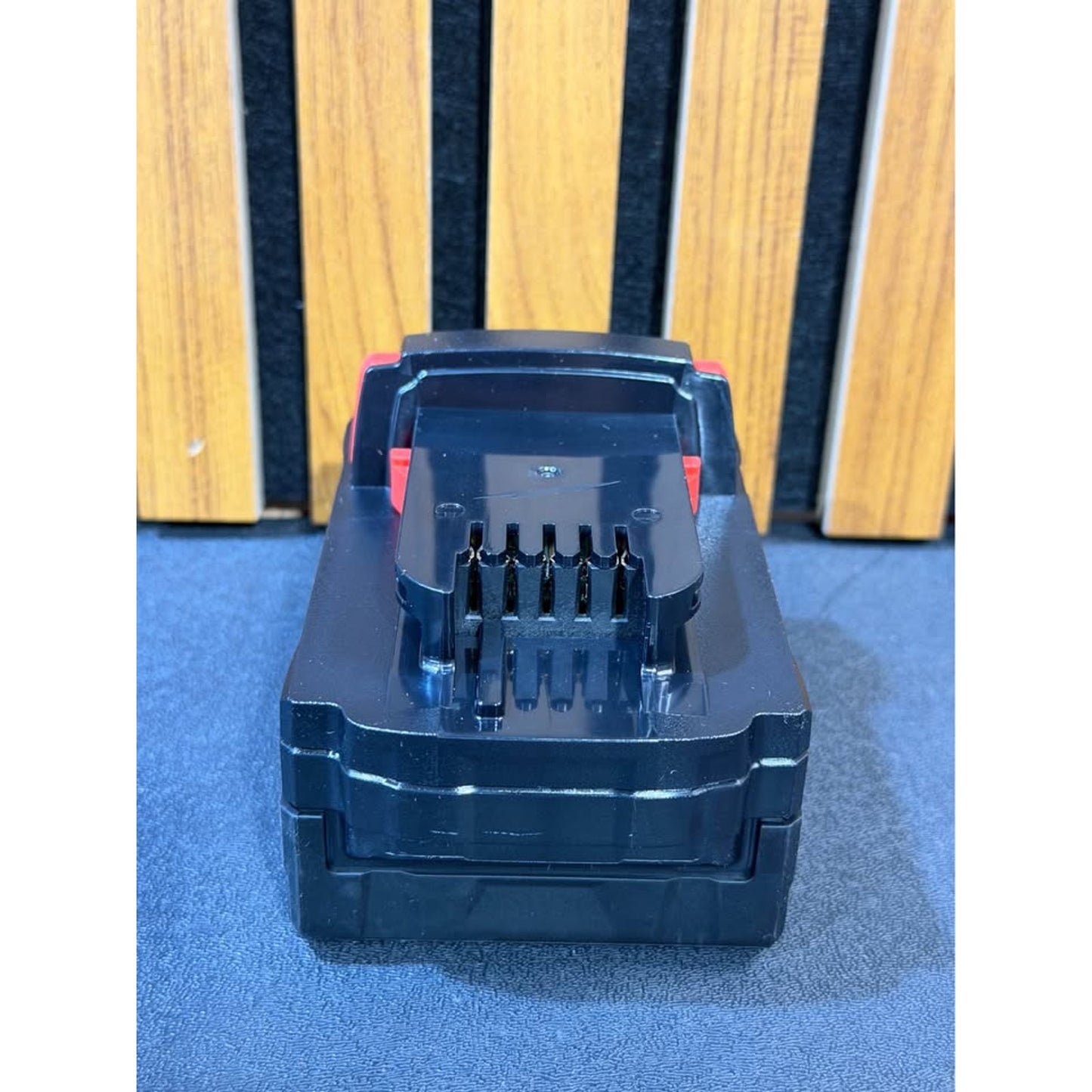 M18 18-Volt 4.0 Ah Lithium-Ion XC Extended Capacity Battery Pack