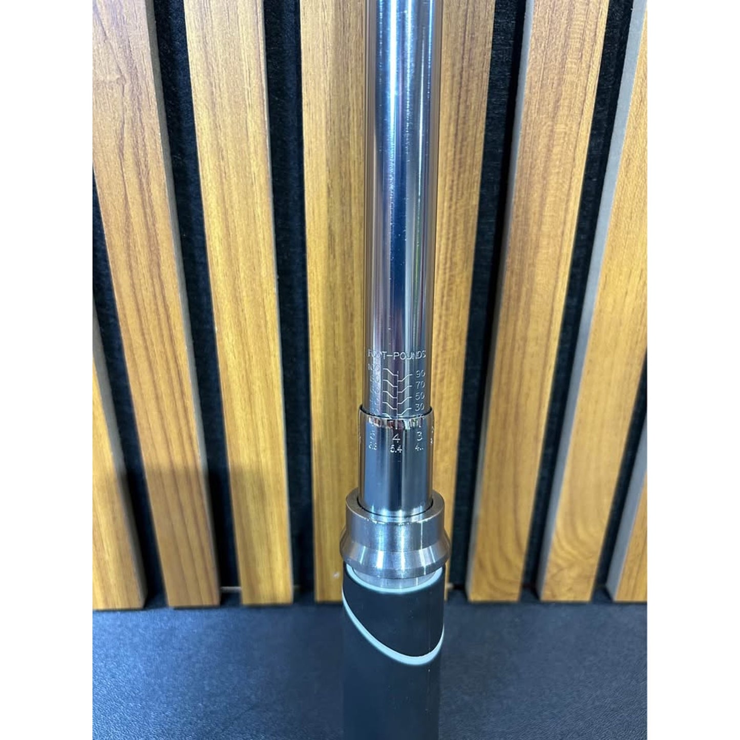 Husky 3/8 in. Drive Torque Wrench 20 ft./lbs. to 100 ft./lbs.