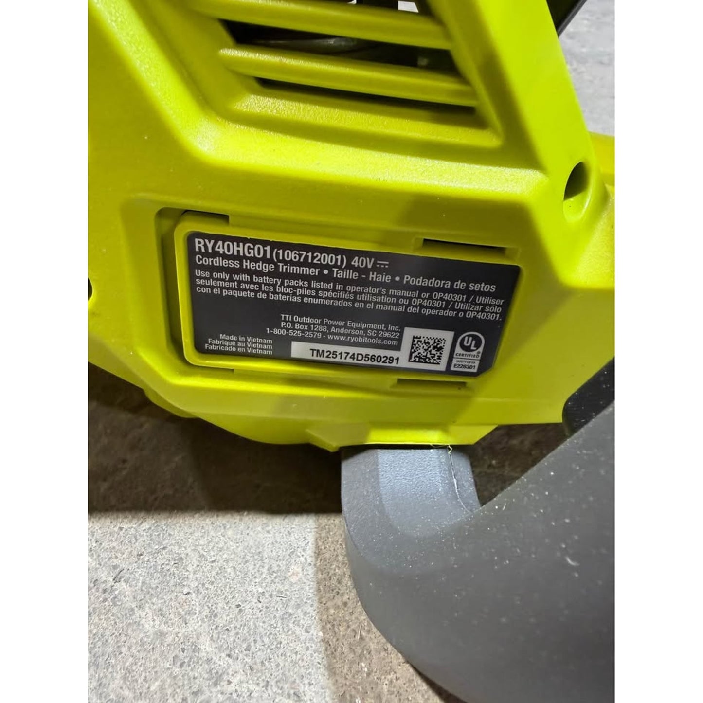 RYOBI 40V 24 in Cordless Hedge Trimmer Tool Only New