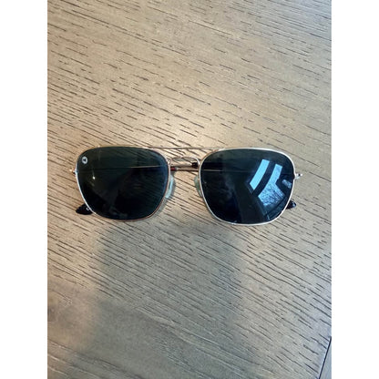 Metal Aviator Style Sunglasses Gold Frame Dark Lenses Unisex Fashion Shades