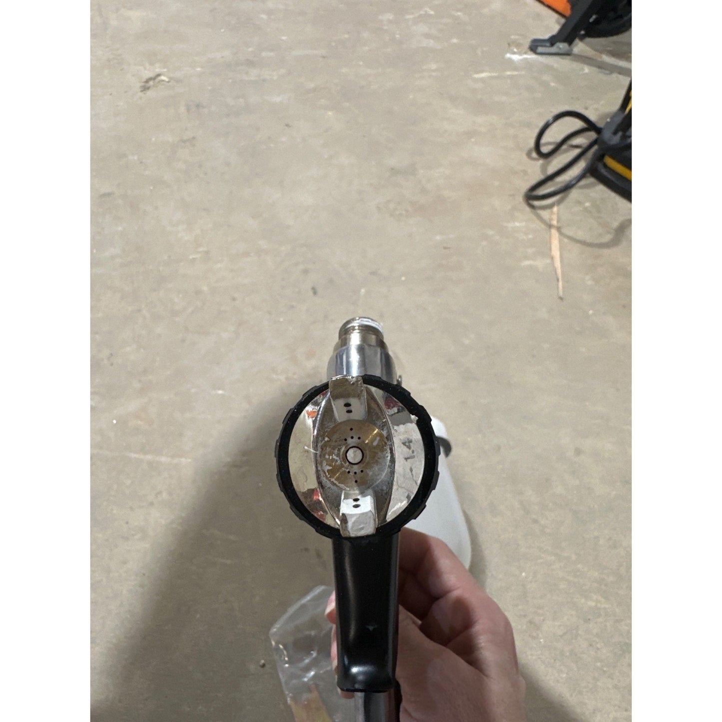 Husky HVLP Spray Gun Gravity Feed 600cc Cup Low Overspray Painting Kit