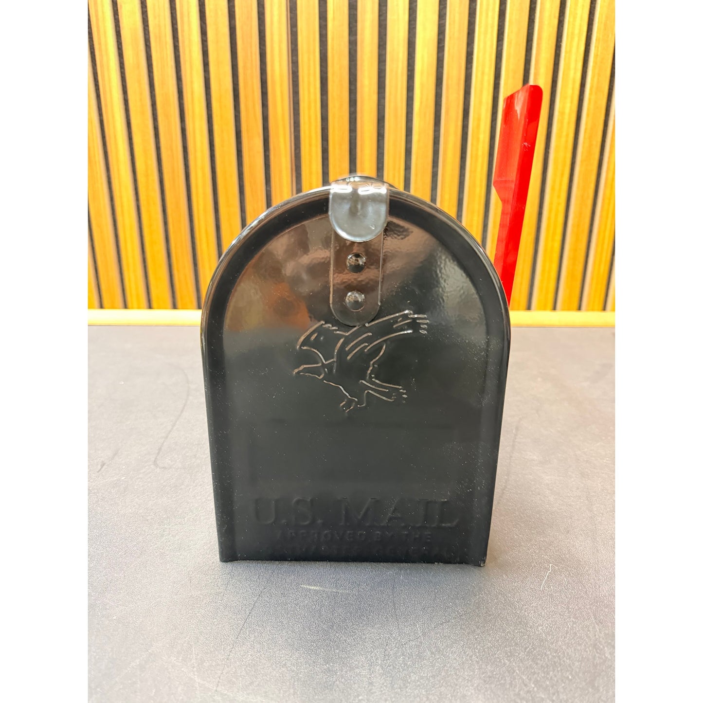 Architectural Mailboxes Elite Black Medium Mailbox Open Box