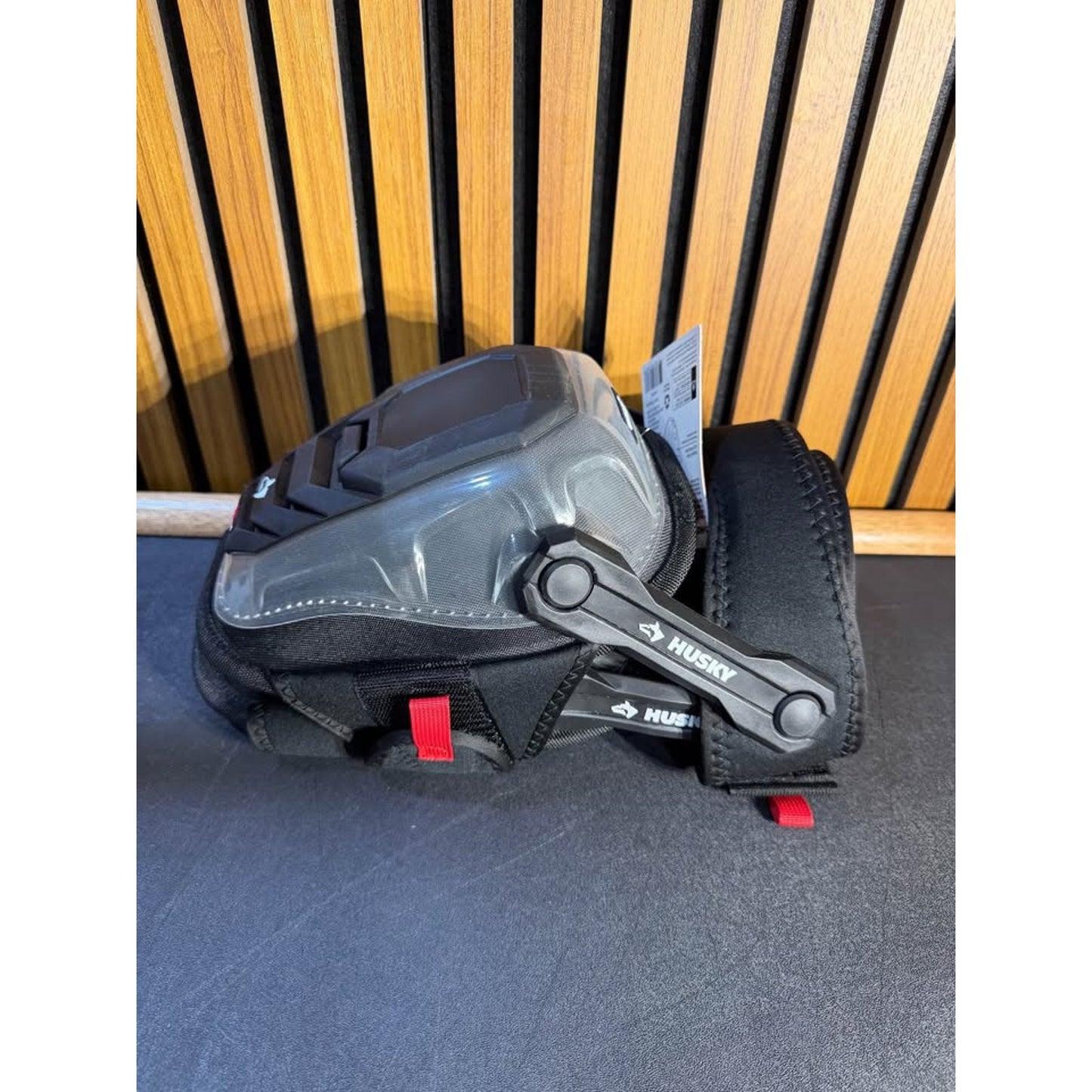 Husky Hard Cap Gel Foam Stabilizer Knee Pads Pair New