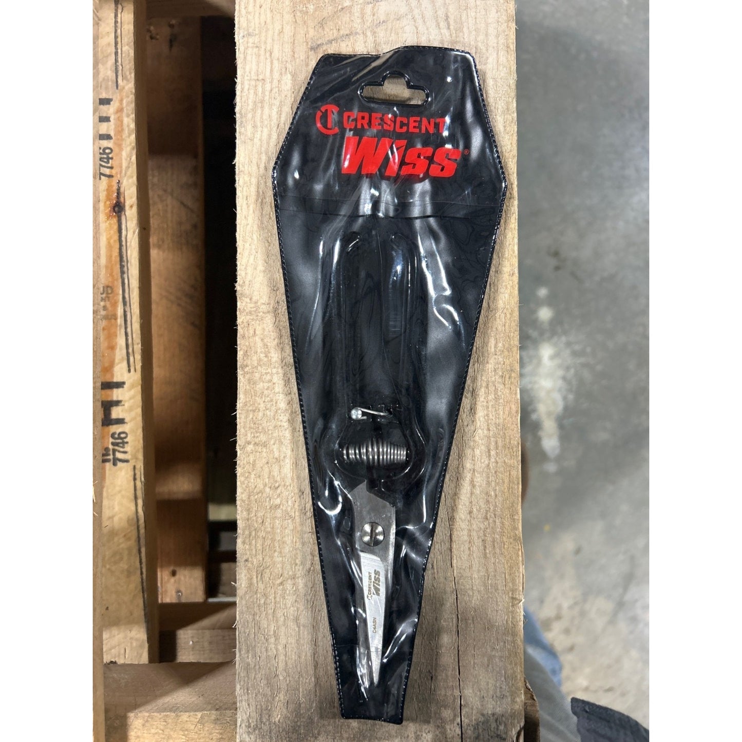 Crescent Wiss Solid Steel Shears & Scissors Premium Build Black
