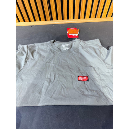 Milwaukee GRIDIRON Gray Pocket T Shirt Medium As Is