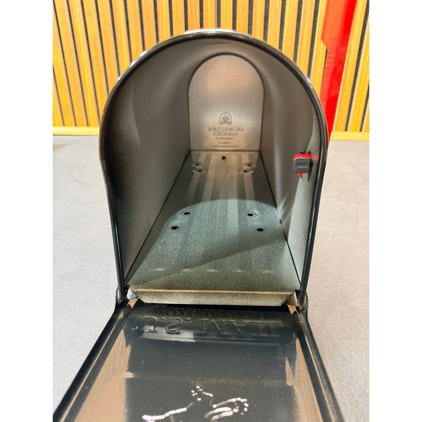 Architectural Mailboxes Elite Black Medium Mailbox Open Box