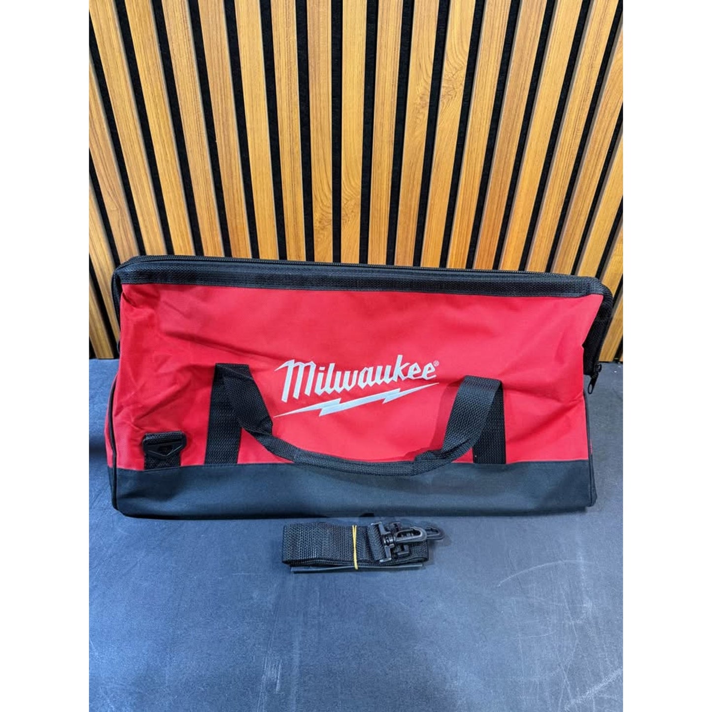 New Large Milwaukee Heavy Duty Canvas Tool Bag