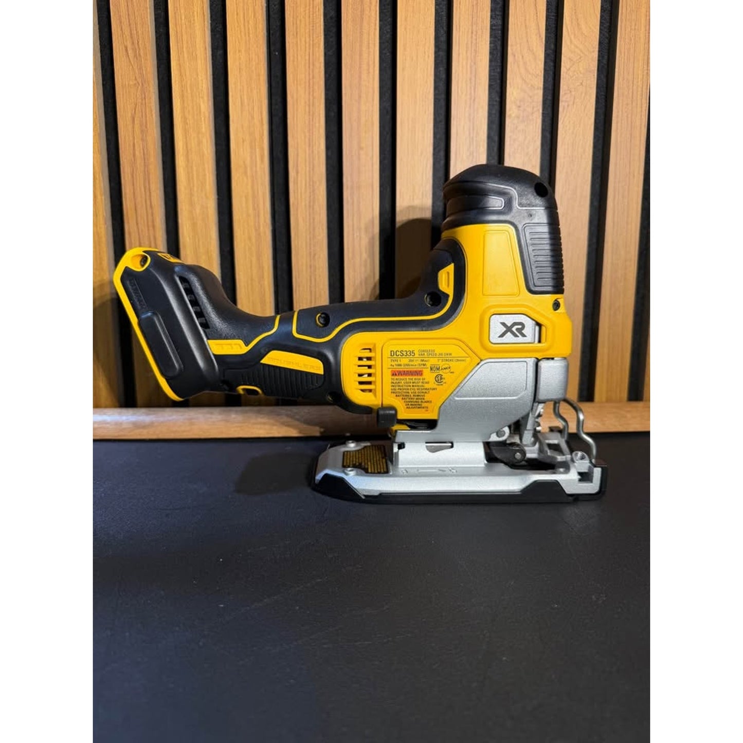 DEWALT 20V MAX XR Barrel Grip Jigsaw Tool Only Used Like New