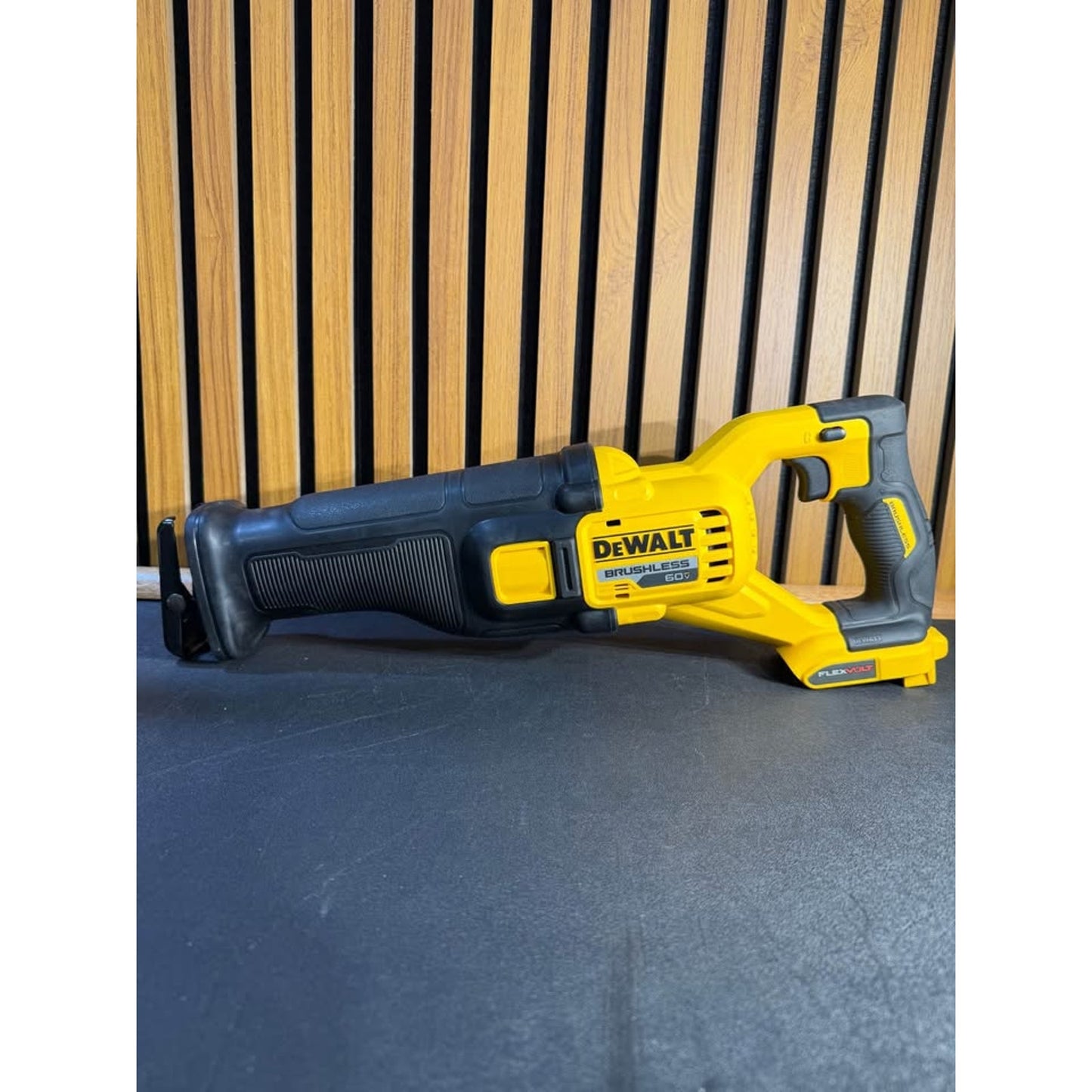 DEWALT FLEXVOLT 60V MAX Brushless Reciprocating Saw Tool Only Used Like New