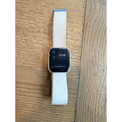 Apple Watch Series 9 45mm GPS + Cellular Starlight Aluminum Case Starlight Sport Loop
