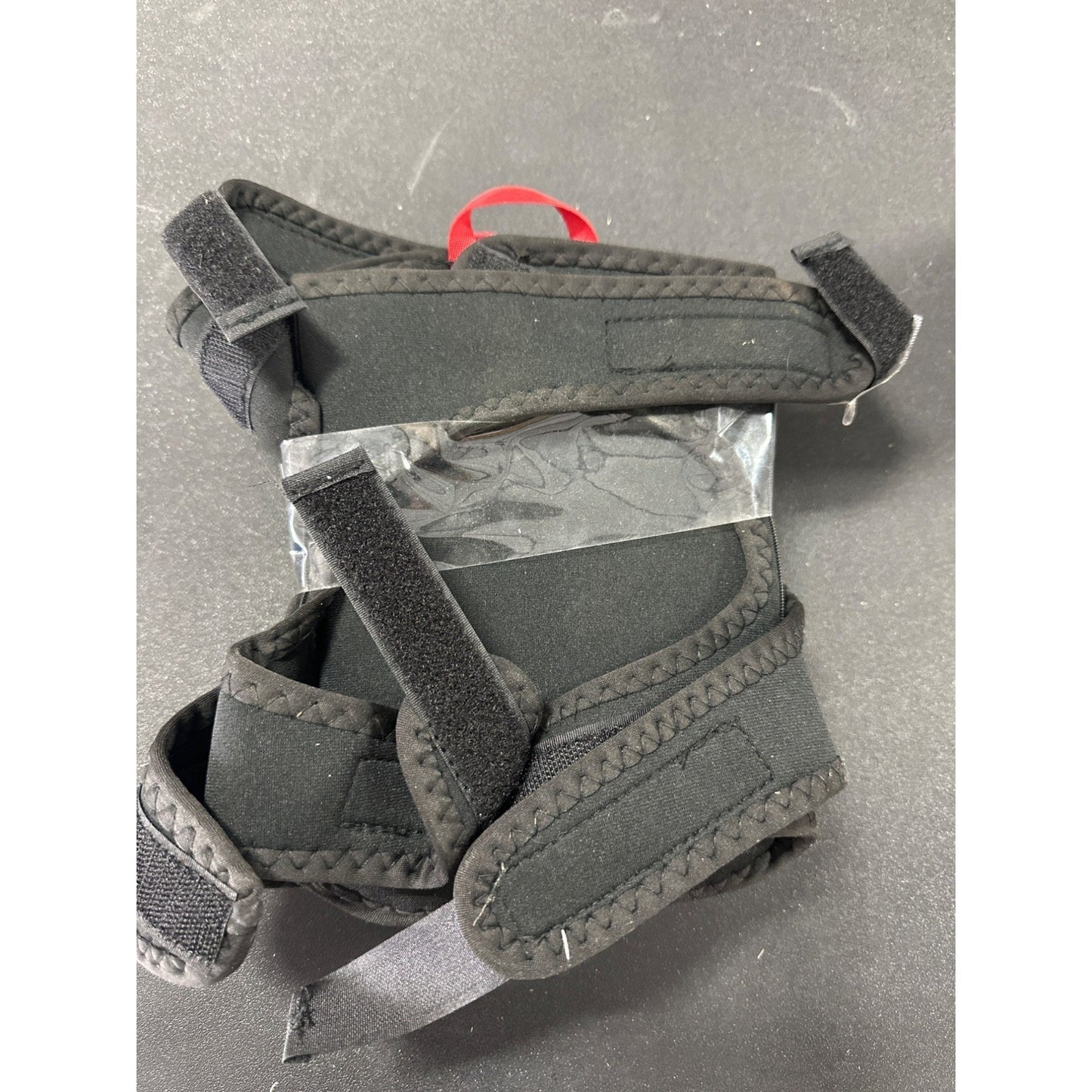 Husky Non-Marring Fabric Knee Pads Adjustable Strap Design