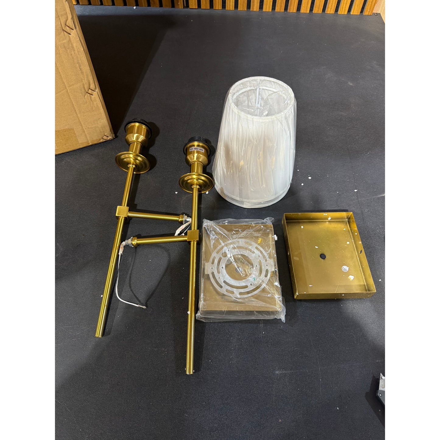 GoYeel 6.3-in W 1 -Light Gold Wall Sconce