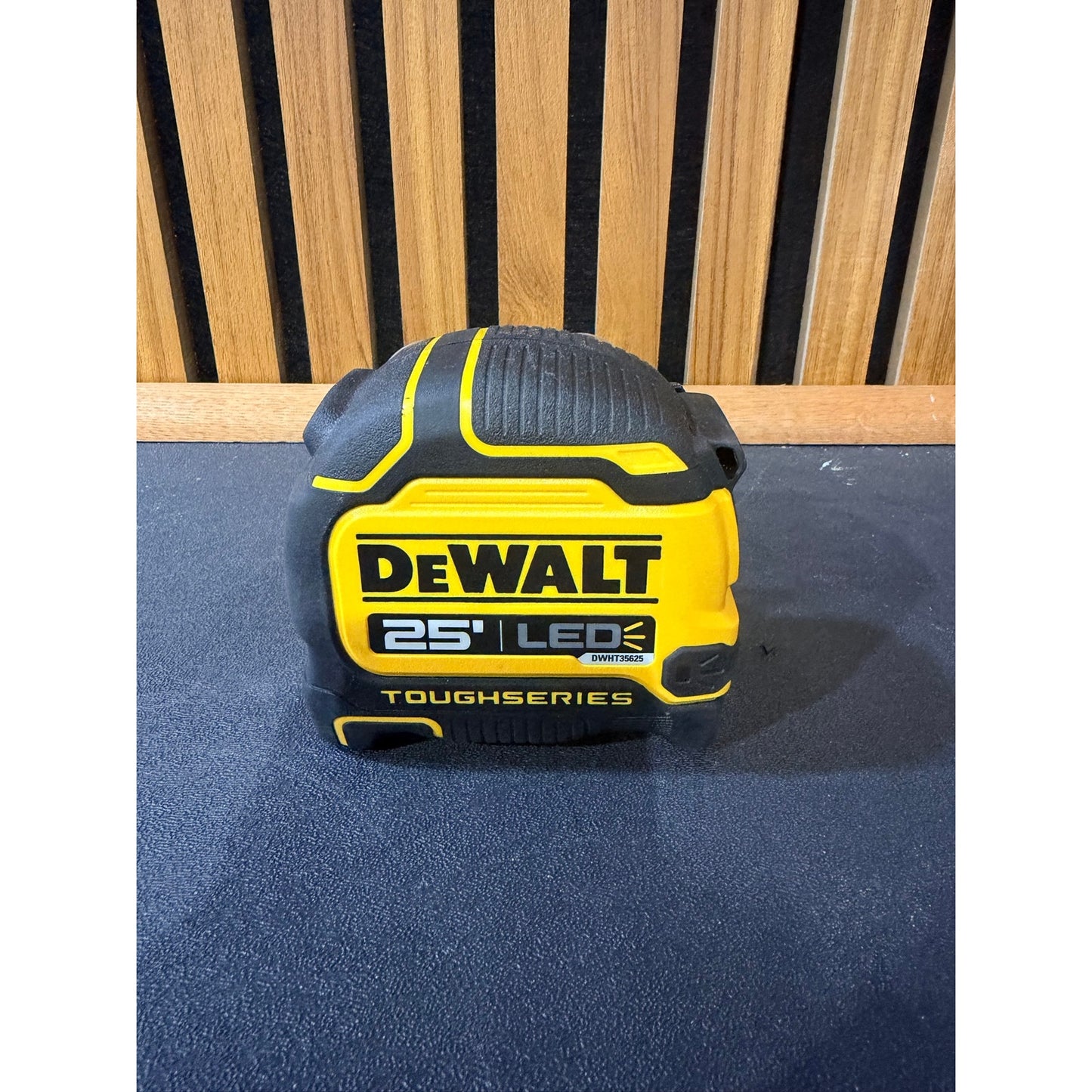 DEWALT 25 ft LED Tape Measure Open Box No Charger