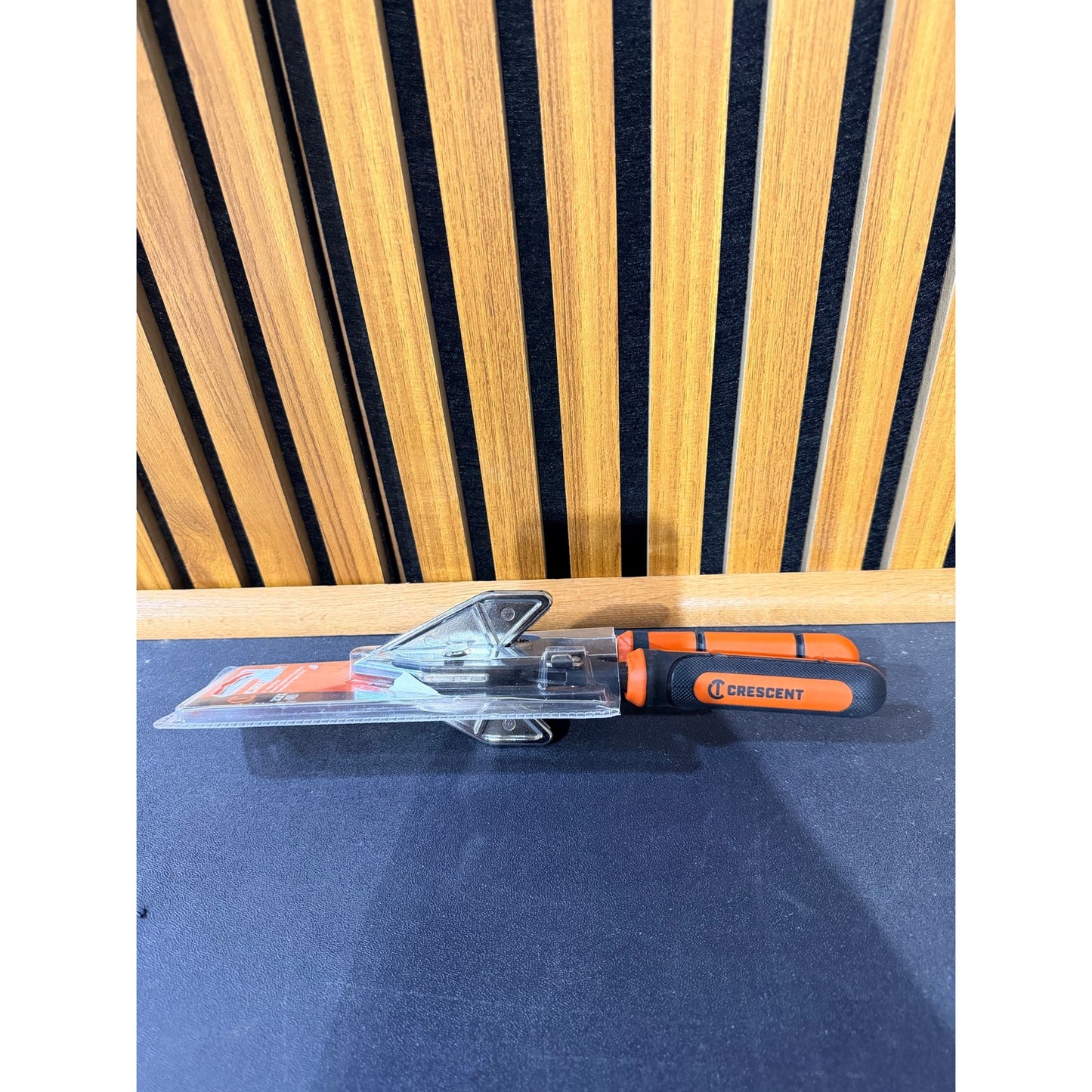 Crescent 9 in Molding Miter Snip Open Box New CTM45RS