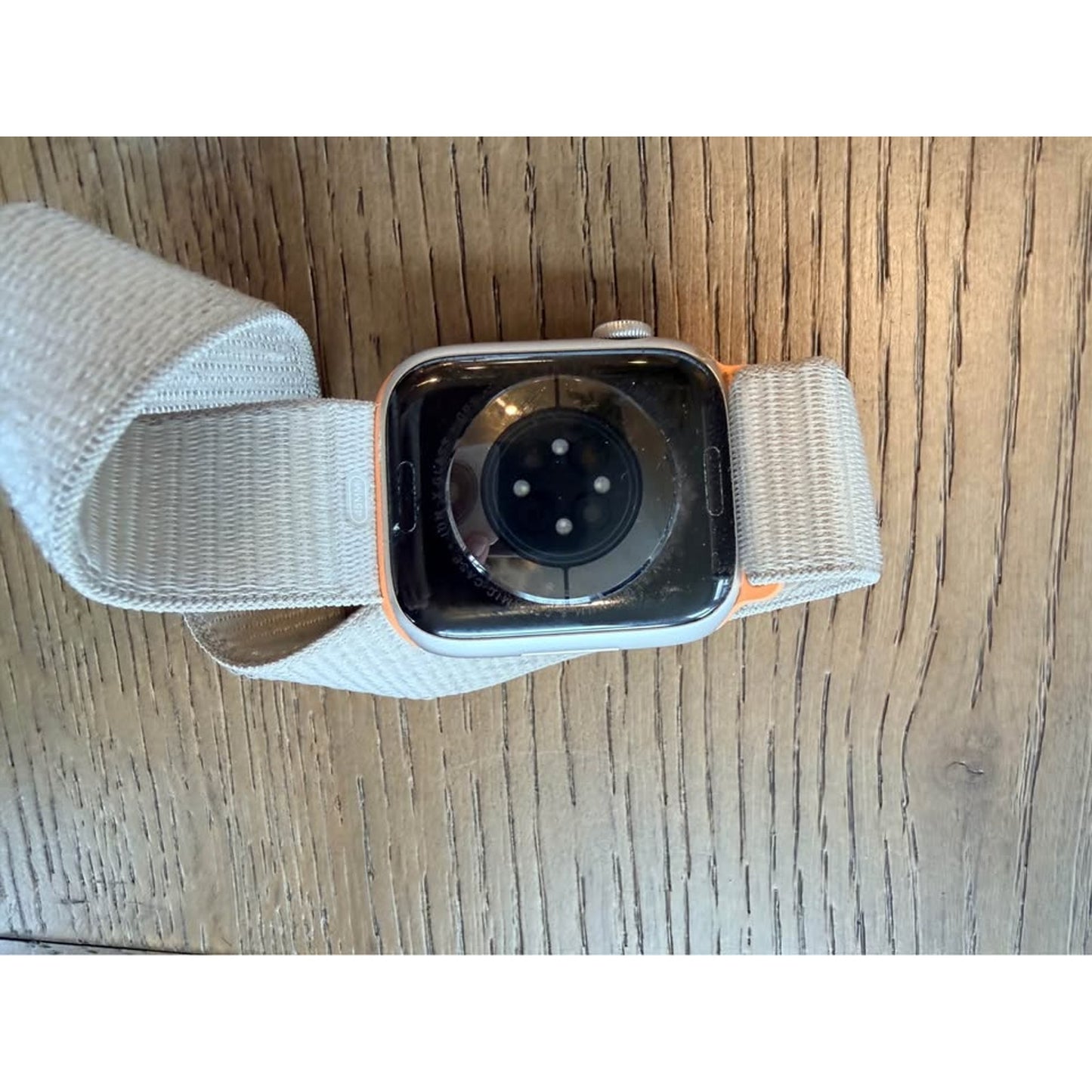 Apple Watch Series 9 45mm GPS + Cellular Starlight Aluminum Case Starlight Sport Loop