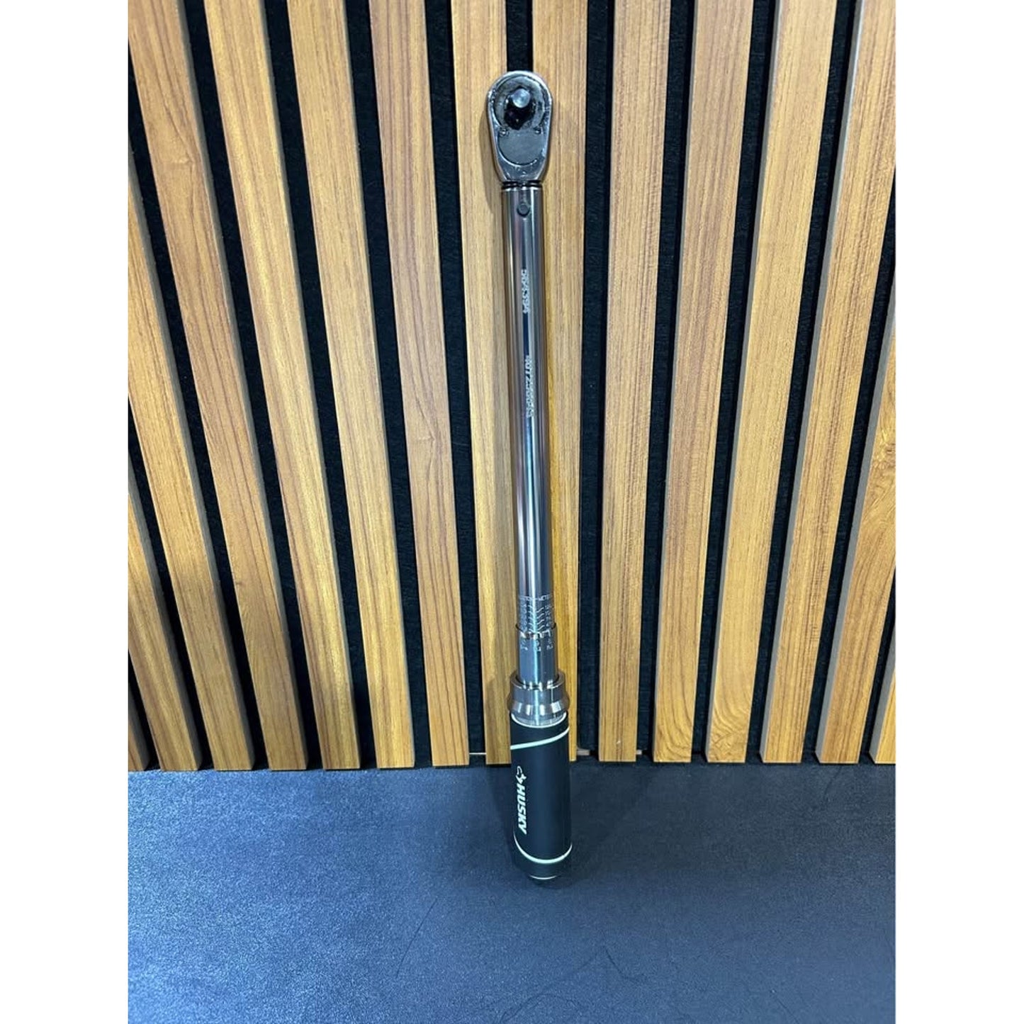 Husky 3/8 in. Drive Torque Wrench 20 ft./lbs. to 100 ft./lbs.