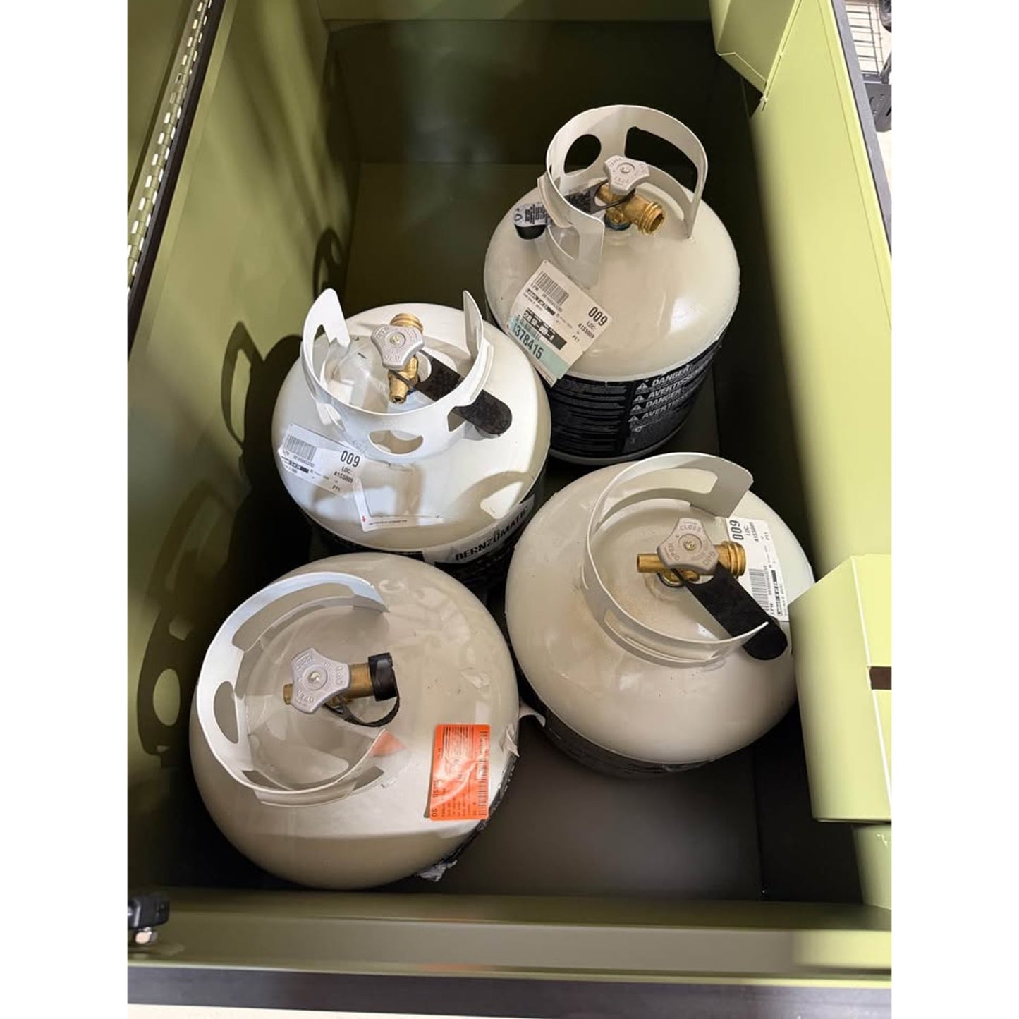 Bernzomatic 20 lb Empty Propane Tank (309791) – Standard Grill Tank – BRAND NEW