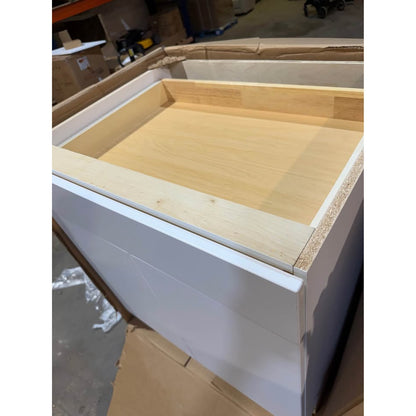 Hampton Bay Edgeley 30” Base Kitchen Cabinet (B30-EDWH) White Slab, Soft-Close, Assembled BRAND NEW