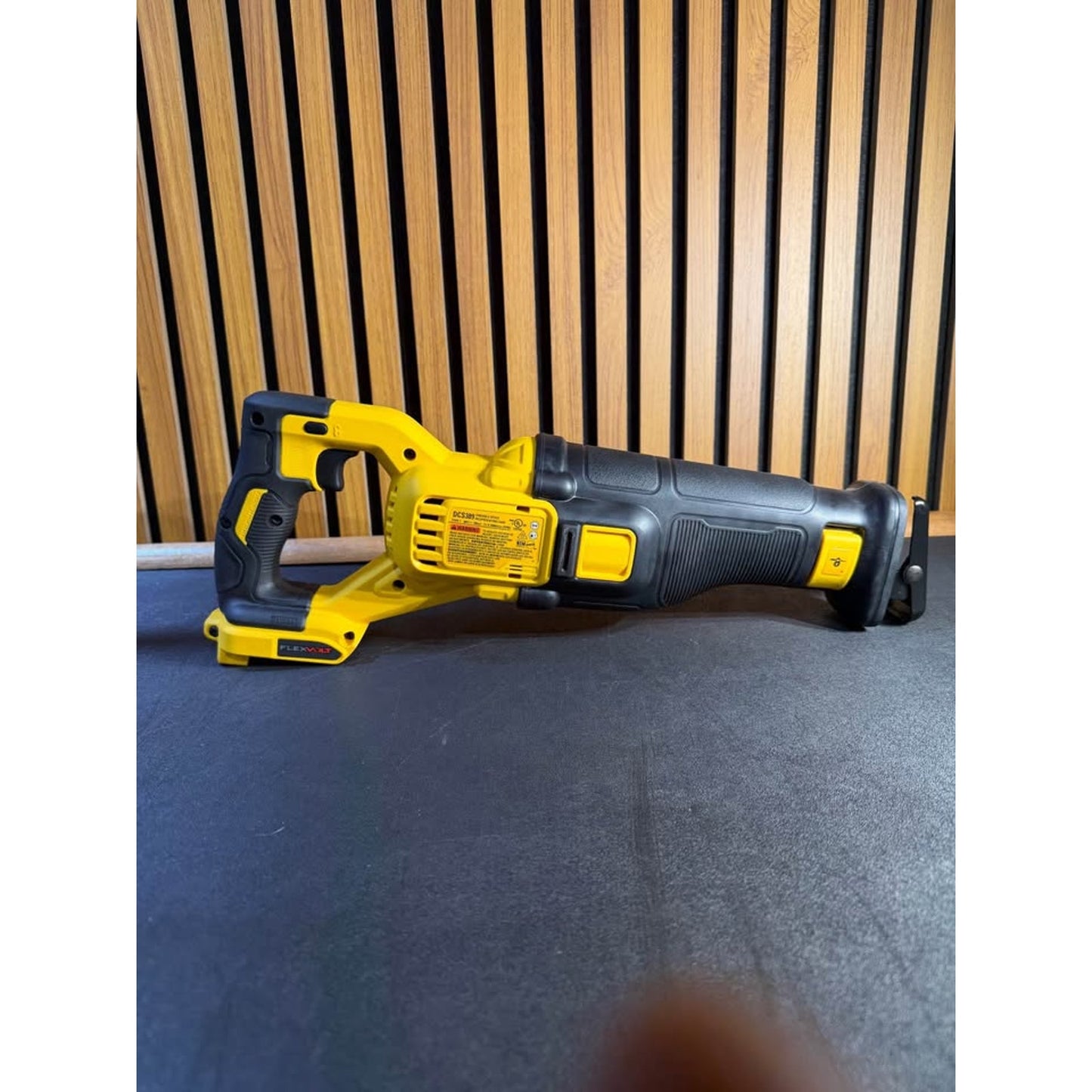 DEWALT FLEXVOLT 60V MAX Brushless Reciprocating Saw Tool Only Used Like New