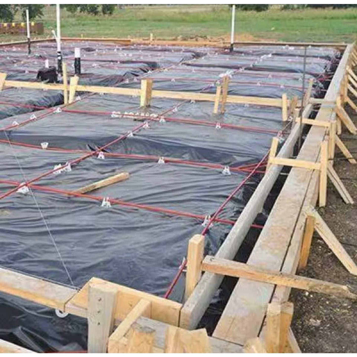 HDX 20 ft x 100 ft Black 6 Mil Plastic Sheeting New