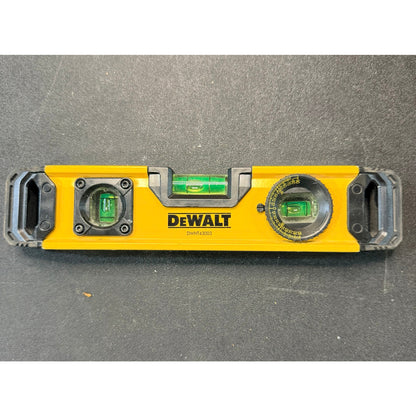DEWALT 9 in Torpedo Level Used Excellent